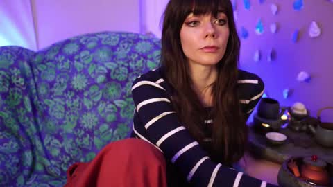 Bella Bondai online show from March 9, 2025, 6:28 am