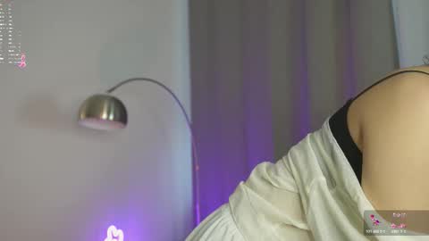 Snapshot of xohanna chatting on September 19, 2025, 6:26 am Milana online show from September 19, 2025, 6:26 am