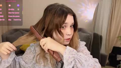 Snapshot of xohanna chatting on November 29, 2025, 6:49 am Milana online show from November 29, 2025, 6:49 am