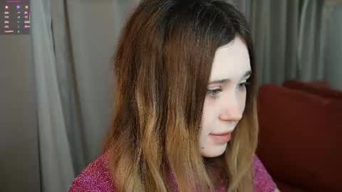 Snapshot of xohanna chatting on November 30, 2025, 6:39 am Milana online show from November 30, 2025, 6:39 am