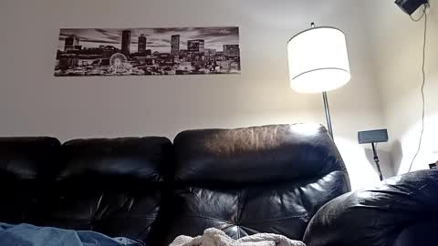 Snapshot of xstay_coldx chatting on December 2, 2024, 4:20 am Johnny online show from December 2, 2024, 4:20 am