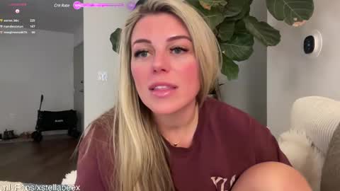 xstellabeex online show from December 10, 2024, 11:51 pm