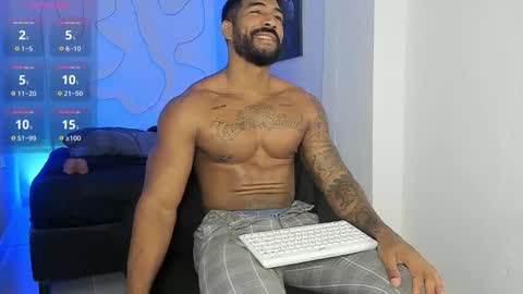 Snapshot of xtipp3r chatting on October 2, 2025, 1:07 pm Stipp3r online show from October 2, 2025, 1:07 pm