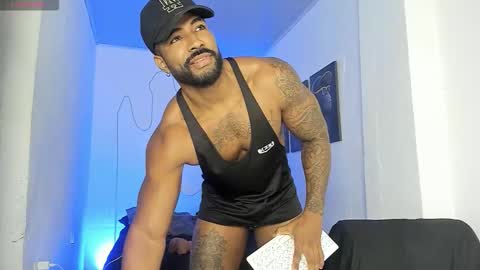 Snapshot of xtipp3r chatting on October 23, 2025, 1:43 pm Stipp3r online show from October 23, 2025, 1:43 pm