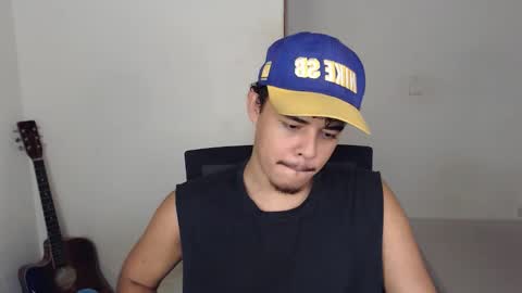 xtranherr online show from November 2, 2025, 1:41 am