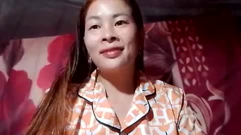 xuxulove00 online show from September 22, 2025, 12:56 am