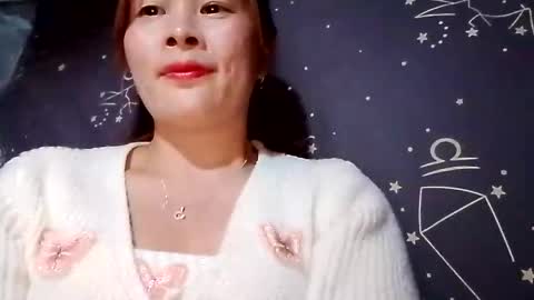 xuxulove00 online show from November 23, 2025, 11:54 am