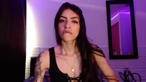 VALE online show from November 5, 2025, 9:04 pm