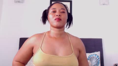 Snapshot of xxamor chatting on December 14, 2025, 2:11 pm Xxamor online show from December 14, 2025, 2:11 pm