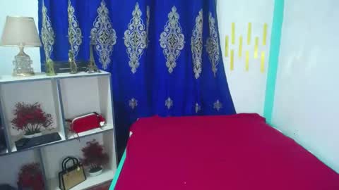 Snapshot of xxapplebabexx chatting on February 28, 2025, 8:39 pm xxapplebabexx online show from February 28, 2025, 8:39 pm