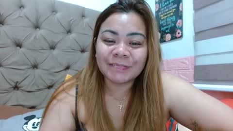 Snapshot of xxkryzelxx chatting on November 8, 2025, 2:28 pm Dhel online show from November 8, 2025, 2:28 pm