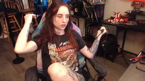 Snapshot of xxlilithmoonxx chatting on October 13, 2025, 3:50 am Lilith online show from October 13, 2025, 3:50 am