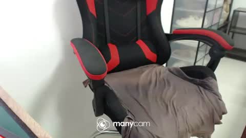  Kaycee  online show from November 16, 2025, 1:00 am