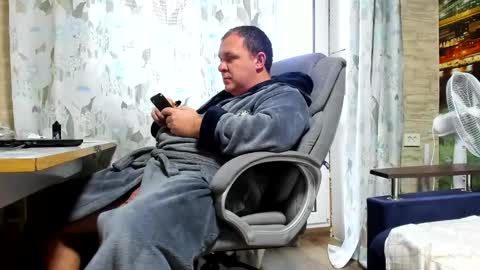 Snapshot of xxrojxx chatting on January 11, 2025, 11:23 am roki-- --  online show from January 11, 2025, 11:23 am