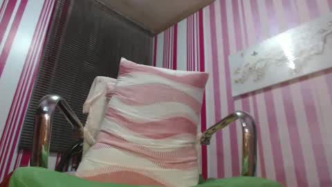 xxrowenatastycockforyouxx online show from February 13, 2025, 9:51 am