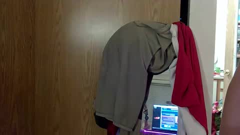 Strawberry Jane online show from December 20, 2024, 4:09 am