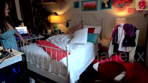 Strawberry Jane online show from January 30, 2025, 7:15 pm