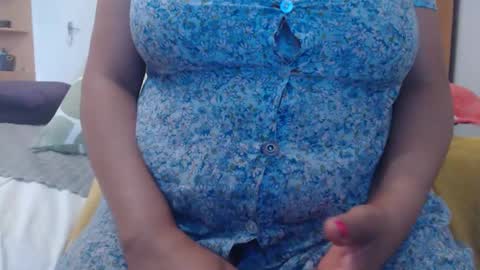 Snapshot of xxxbustybabe27x chatting on February 9, 2025, 3:23 pm Ayanda online show from February 9, 2025, 3:23 pm