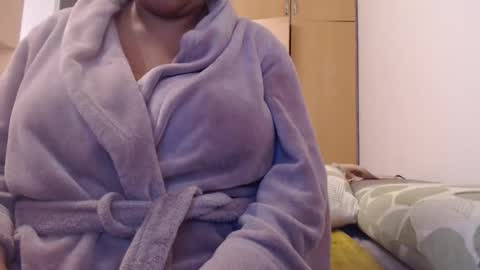 Snapshot of xxxbustybabe27x chatting on February 15, 2025, 3:06 pm Ayanda online show from February 15, 2025, 3:06 pm