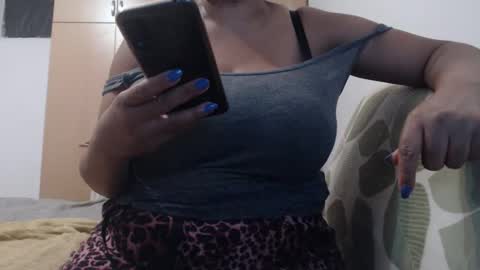 Snapshot of xxxbustybabe27x chatting on March 5, 2025, 9:27 am Ayanda online show from March 5, 2025, 9:27 am