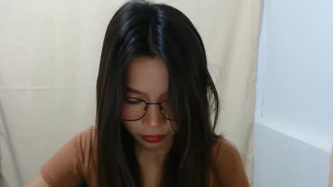 Snapshot of xxxforyouonlyxxx chatting on November 6, 2025, 3:02 pm inday pinay online show from November 6, 2025, 3:02 pm