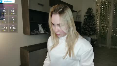 Snapshot of xxxhoneyxx chatting on January 7, 2025, 12:55 am Onlyfanz online show from January 7, 2025, 12:55 am