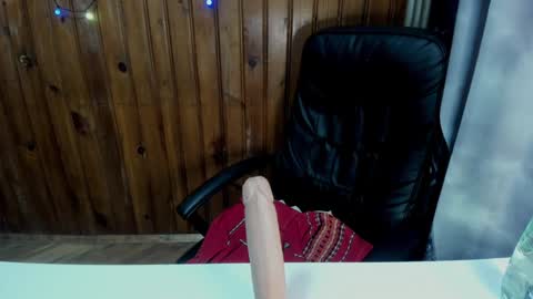 Snapshot of xxxnewlywedsxxx chatting on February 4, 2025, 8:17 pm Lana online show from February 4, 2025, 8:17 pm