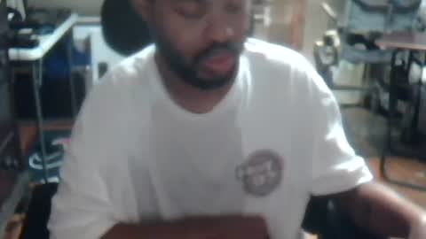 xxxonwheelz online show from November 16, 2025, 4:40 am