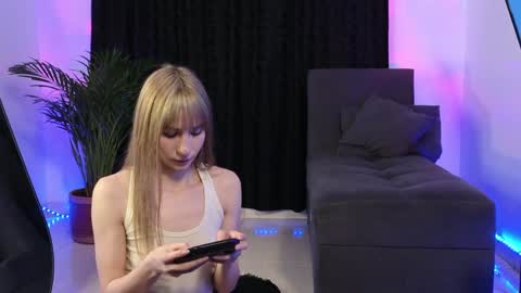 July and Fer online show from December 28, 2024, 7:11 am