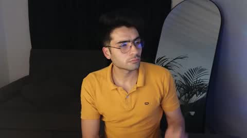 July and Fer online show from October 25, 2025, 9:17 am