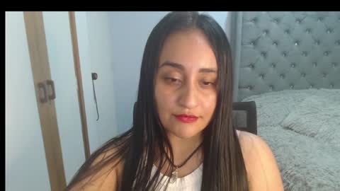 Lunhaa   online show from March 9, 2025, 7:45 am