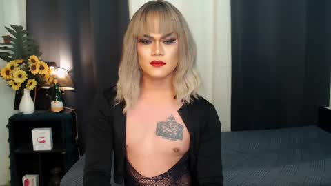 Snapshot of xyournightmarequeenx chatting on December 13, 2024, 3:38 am QueenMarina online show from December 13, 2024, 3:38 am