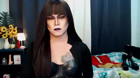 Snapshot of xyournightmarequeenx chatting on September 28, 2025, 5:18 pm QueenMarina online show from September 28, 2025, 5:18 pm