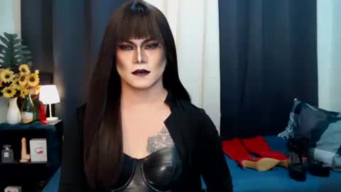 Snapshot of xyournightmarequeenx chatting on October 2, 2025, 9:05 am QueenMarina online show from October 2, 2025, 9:05 am