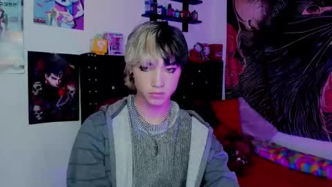 xzerox_ online show from December 13, 2025, 9:09 pm