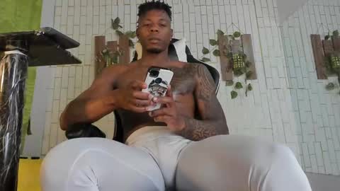 yacksson_lawrence online show from February 10, 2025, 1:57 am