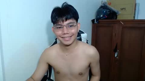 Snapshot of yamati21 chatting on December 21, 2025, 7:37 am Eian online show from December 21, 2025, 7:37 am