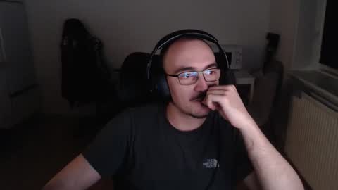 Snapshot of yamillamal157 chatting on November 3, 2025, 11:15 pm YamilLamal online show from November 3, 2025, 11:15 pm