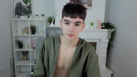 yamitwink online show from November 27, 2025, 8:44 pm