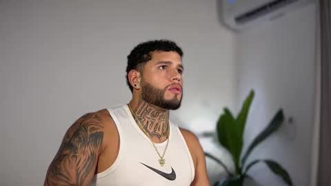 yamp sambrano online show from October 29, 2025, 2:14 am