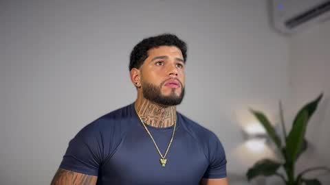 yamp sambrano online show from November 12, 2025, 10:52 pm