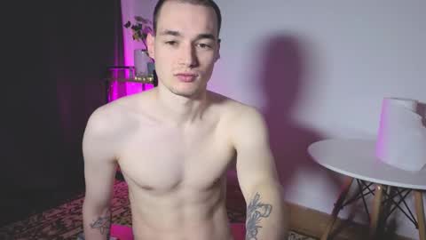 Snapshot of yan_rizen chatting on November 23, 2025, 4:23 am Yan online show from November 23, 2025, 4:23 am