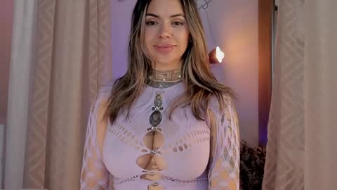 YANDRA CELIS online show from December 17, 2024, 3:28 am