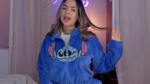 YANDRA CELIS online show from January 15, 2025, 3:43 am