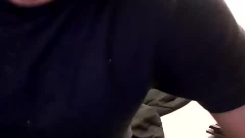 yangolox3 online show from November 6, 2025, 9:15 pm