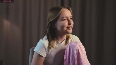 Snapshot of yangsperanza chatting on September 28, 2025, 3:06 pm Kate online show from September 28, 2025, 3:06 pm