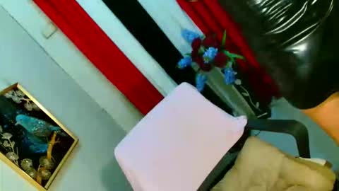 Snapshot of yasii19 chatting on November 15, 2025, 5:09 pm miss yasii online show from November 15, 2025, 5:09 pm