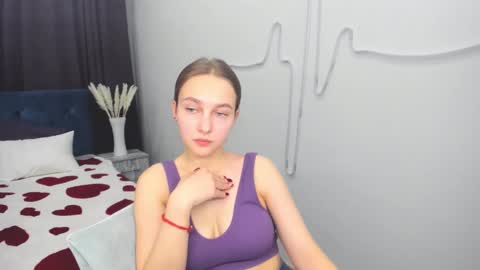 Snapshot of yasminasage chatting on February 18, 2025, 5:31 pm Yasmina online show from February 18, 2025, 5:31 pm