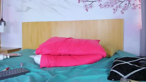 Yasminn Scott online show from January 28, 2025, 3:25 pm