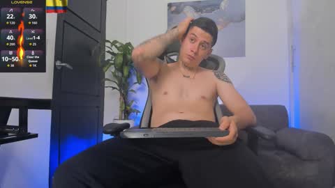 Snapshot of yeiko_romero_ chatting on November 9, 2025, 8:56 am YEIKO ROMERO online show from November 9, 2025, 8:56 am